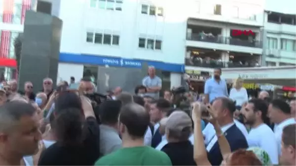 KILIÇDAROĞLU'NA PANKARTLI PROTESTO