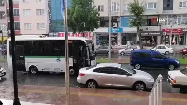 Tekirdağ gündem haberi... Tekirdağ'da sağanak yağış hayatı olumsuz etkiledi