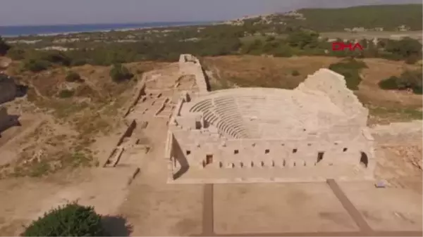 PATARA ANTİK KENTİ'NE YOĞUN İLGİ SÜRÜYOR