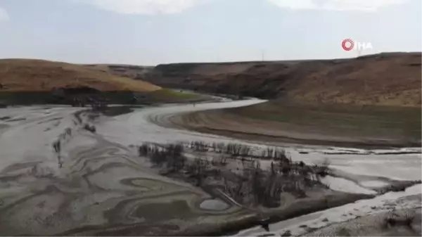 Kars haber... Kars'ta kuruyan baraj gölü böyle görüntülendi