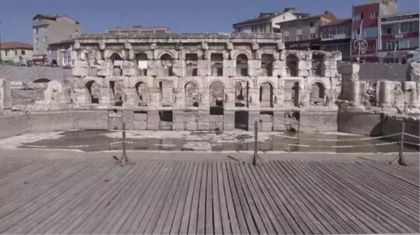 Yozgat haberi... UNESCO gönüllüleri, Sarıkaya Roma Hamamı'nda temizlik çalışması yaptı