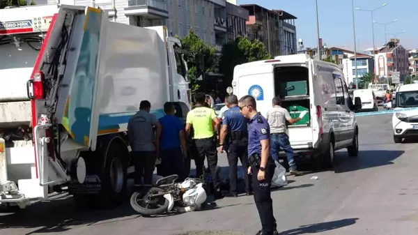 Çöp kamyonunun altında kalan motosiklet sürücüsü hayatını kaybetti