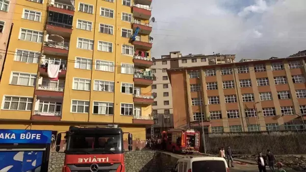 Rize haberi! Rize'de çıkan yangında 4 kişi çatı katında mahsur kaldı