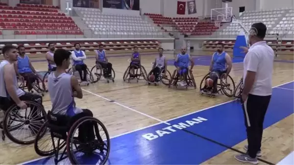 Tekerlekli Sandalye Basketbol Takımı yeni sezon hazırlıklarını sürdürüyor