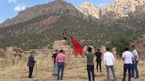 Son dakika haberleri | Acılar ilk günkü gibi taze... PKK'lı teröristlerin katlettiği çocuk ve hamile kadınların olduğu 12 kişi için anma töreni düzenlendi