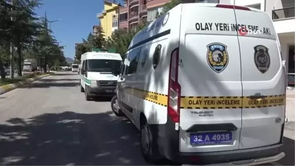 Marketinde ölü bulunan arkadaşını ihbar eden şahıs şüphe üzerine tutuklandı