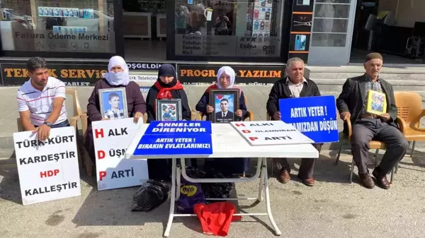 Muş 3. sayfa haberleri: Muş'ta evlat nöbeti tutan ailelerin sayısı 40'a yükseldi