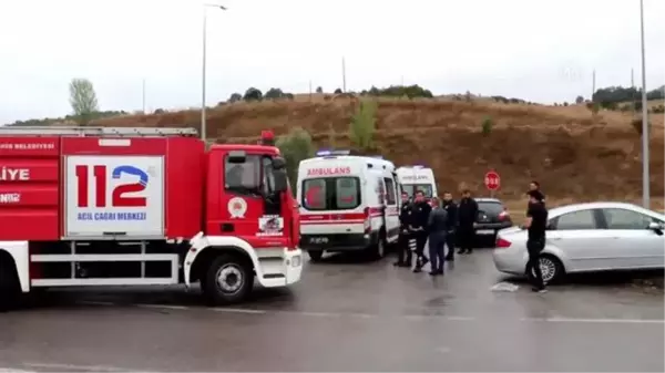 Tırla çarpışan otomobildeki 2 kişi yaralandı