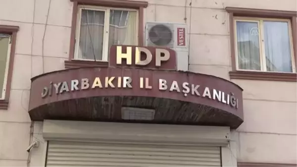 Diyarbakır gündem haberi: DİYARBAKIR - AK Parti Genel Başkan Yardımcısı Yazıcı, Diyarbakır annelerini ziyaret etti