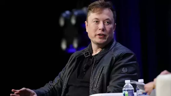 Elon Musk Forbes'ta ilk kez dünyanın en zengin insanı seçildi