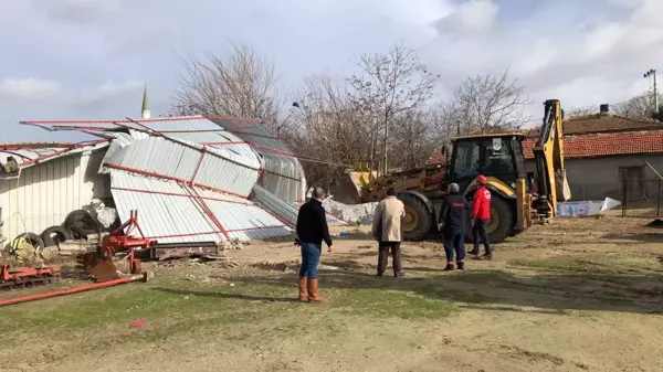 Edirne'de şiddetli rüzgar etkili oldu