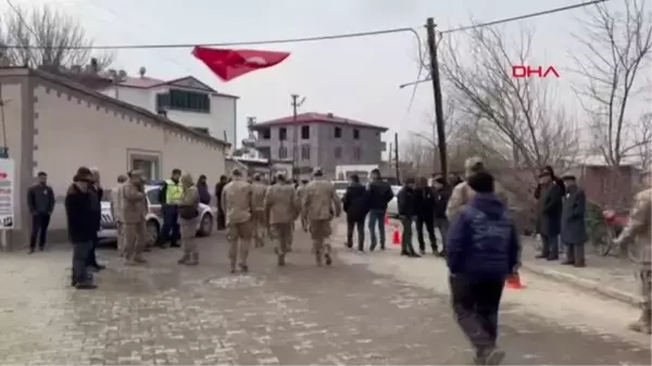 HATAY'DA DEPREMDE HAYATINI KAYBEDEN UZMAN ÇAVUŞ TOPRAĞA VERİLDİ