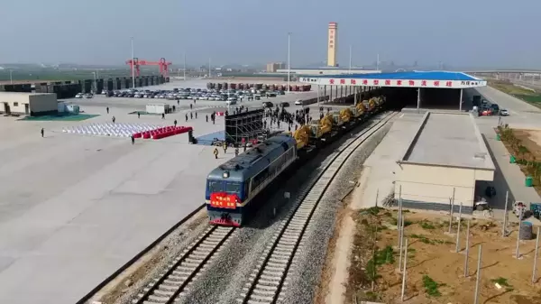 Çin'in Bir Şehrinden Daha Avrupa'ya Doğrudan Yük Treni Seferleri Başladı