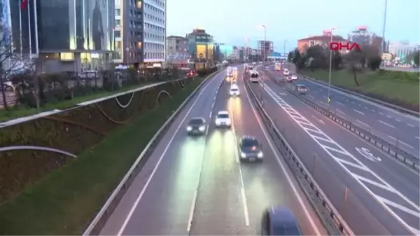 İstanbul'da ilk iftar öncesi trafik yoğunluğu azaldı