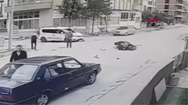 Çorum'un Osmancık ilçesinde motosiklet ile hafif ticari araç çarpıştı: 2 yaralı