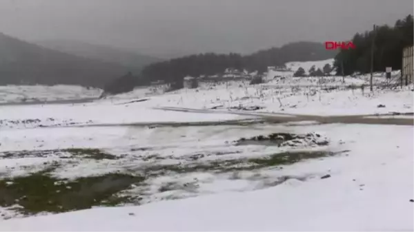 Bolu'nun yüksek kesimlerinde kar yağışı