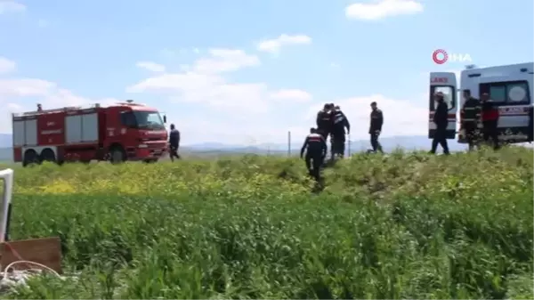 Çanakkale'de araç tarlaya uçtu; 3 kişi yaralandı