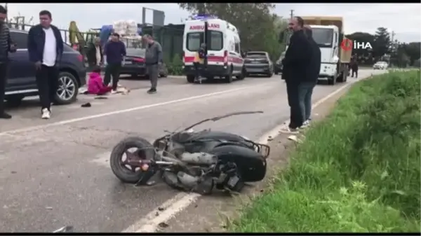 Edirne'de köpeklerin saldırdığı motosiklet ile otomobil çarpıştı: 2 yaralı