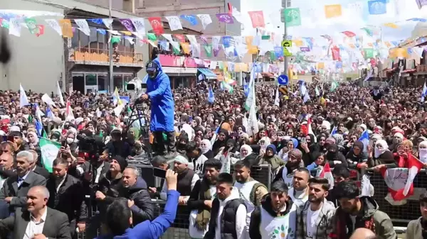 HDP Eş Genel Başkanı Pervin Buldan: 'AKP kendi yandaşlarını kalkındırıyor'