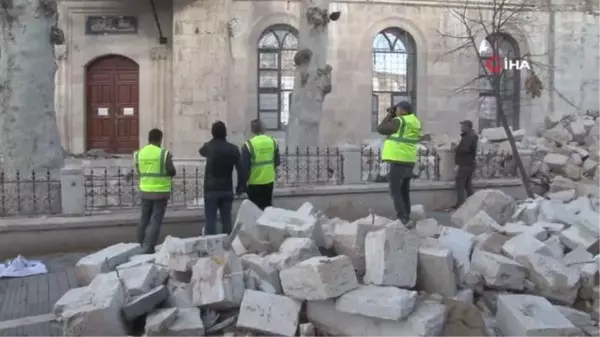 Depremin yıktığı yeni cami yeniden aslına uygun inşa edilecek