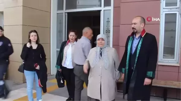 Kızı öldürülen anne karar sonrası gözyaşlarına boğuldu