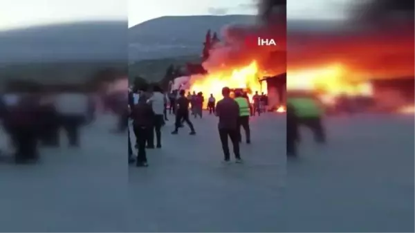 Hatay'da 12 araç kazaya karıştı, alevler çevreyi sardı