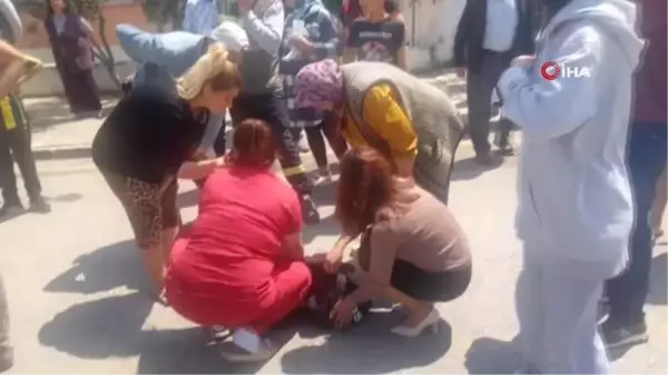 Oğlunun başında gözyaşlarına boğuldu... Didim'de otomobil bisikletli çocuklara çarptı: 2 yaralı