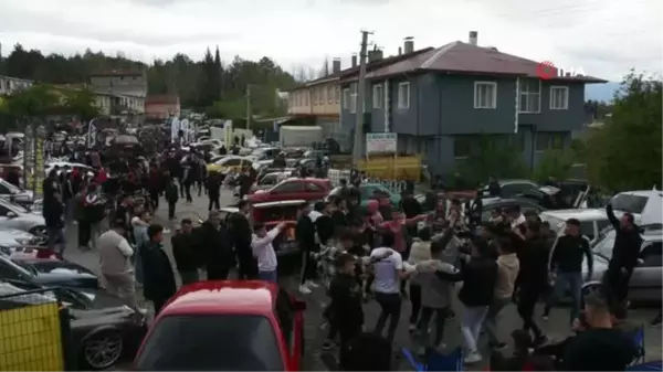 200 modifiyeli aracın sergilendiği fuara yoğun ilgi