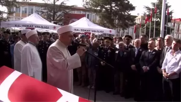 Tokat şehidini son yolculuğuna uğurladı