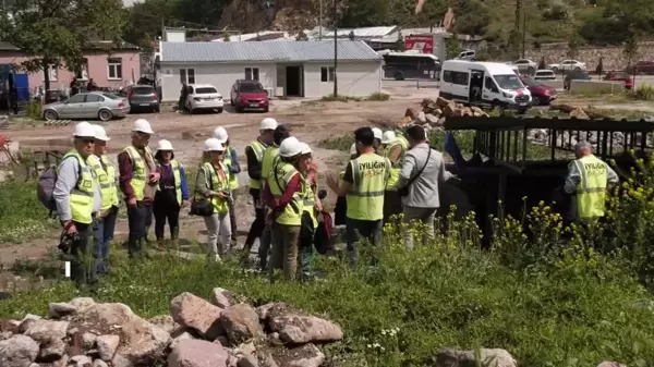 'Ankara Miras Şantiye Gezileri' Programı, Fotoğraf Sanatçılarını Ağırladı