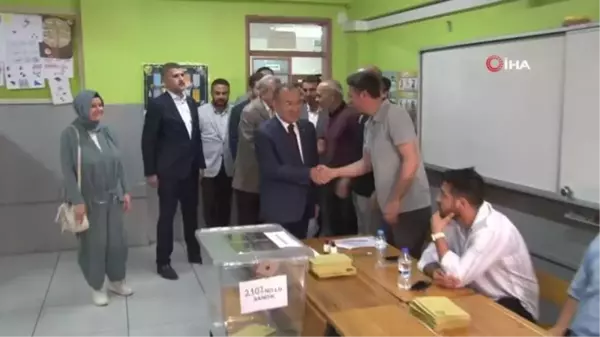 Bakan Bozdağ oyunu Şanlıurfa'da kullandı