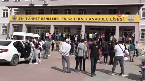 Depremin vurduğu Hatay'da LGS başladı