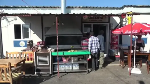 Malatya'nın tek kadın kebap ustası konteynerde ekmek mücadelesini sürdürüyor