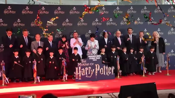 Harry Potter filmlerinin perde arkasını gösteren tema parkı Tokyo'da açıldı