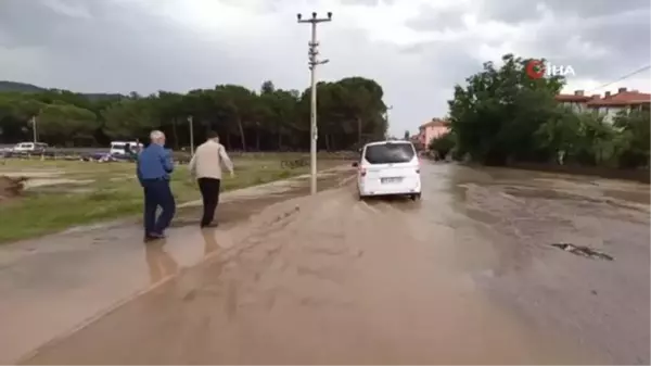 Osmancık'ta Şiddetli Fırtına ve Sağanak Yağış Hayatı Felç Etti