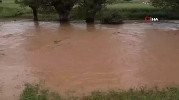 Yozgat'ta sel hayatı olumsuz etkiledi