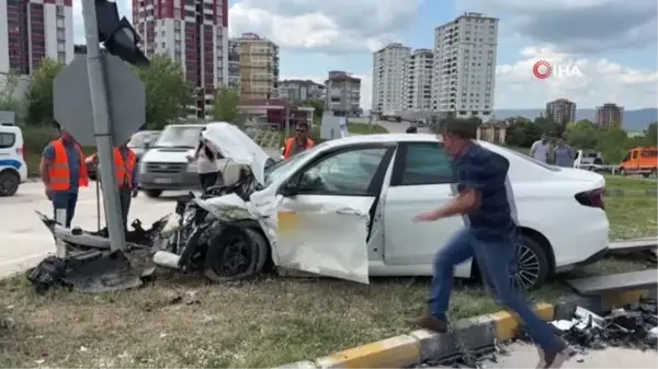 Kastamonu'da iki ayrı trafik kazasında 6 kişi yaralandı