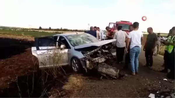 Otomobiller kafa kafaya çarpıştı: 5 yaralı