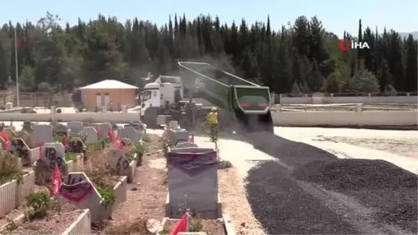 Osmaniye'de Kurban Bayramı için Asri Mezarlıkta Çalışma Başladı