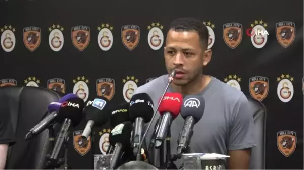 Hull City Teknik Direktörü Liam Rosenior: 'Peşinde olduğumuz sol bek var'