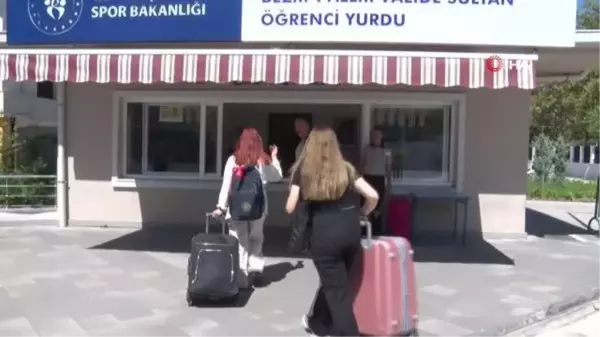 Antalya'da Gençlere Ücretsiz Tatil Başladı