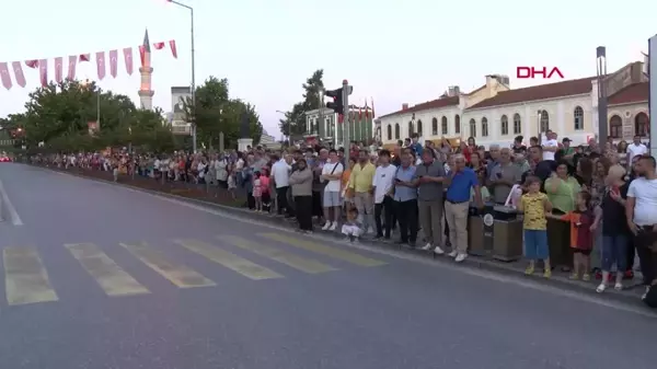 Kırkpınar'ın başpehlivanı Zeybek'e coşkulu karşılama