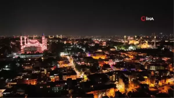 İstanbul'da 15 Temmuz Şehitleri için sela okundu