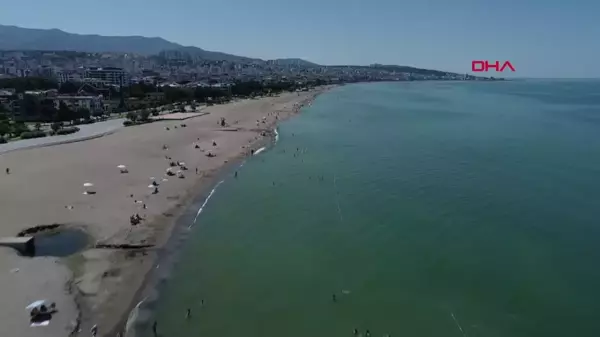 Samsun'da Rüzgarlı Hava ve Rip Akıntısı Nedeniyle Denize Giriş Yasaklandı