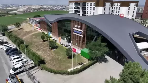 Başakşehir'de yeni bir millet kıraathanesi hizmete açıldı