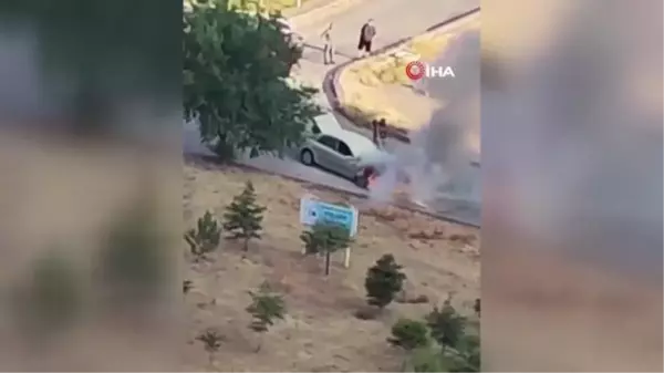 Ankara'da korkutan otomobil yangını