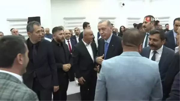 Cumhurbaşkanı Erdoğan Pendik'te Cemevi'ni ziyaret etti