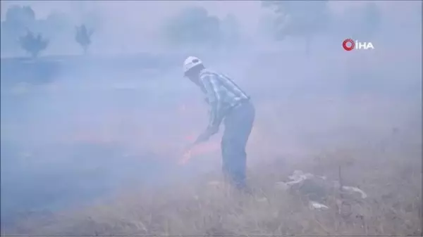 Edirne'de otluk alanda çekyatlar yangına neden oldu