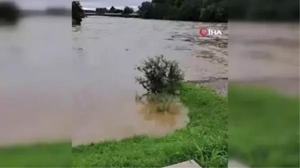 Slovenya'da sel ve yıldırımdan 3 kişi hayatını kaybetti Slovenyalılara evde kalın çağrısı