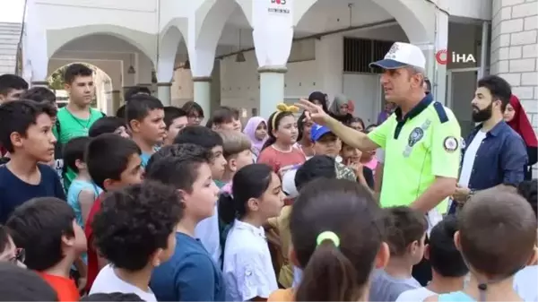 Kuran kursu öğrencileri trafik kurallarını öğrendi